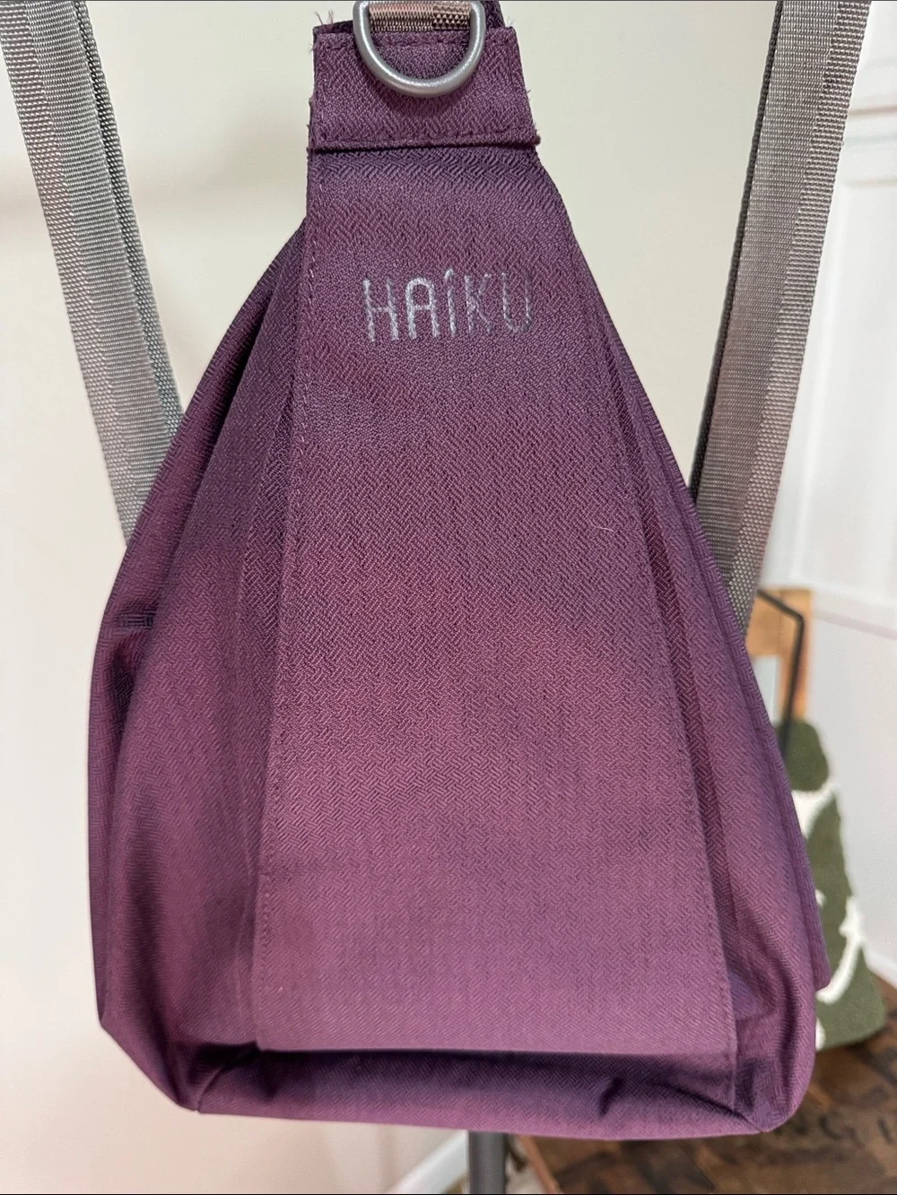 Haiku Plum Purple Sling Backpack Convertible Crossbody Travel Bag Lightweight